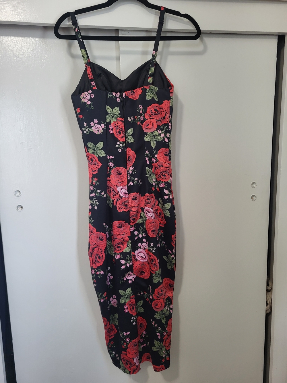 Black Floral Zip-Back Pinup Couture Dress - Picture 3 of 4